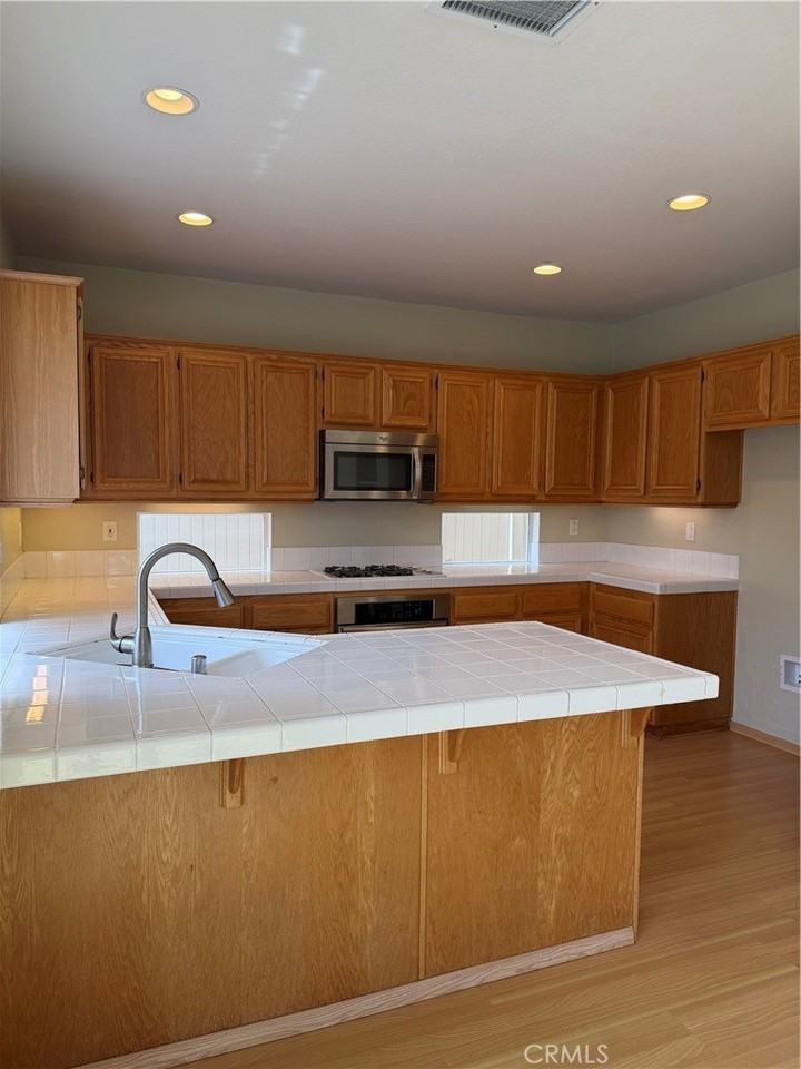 28 Colony Way - Photo 5 of 16