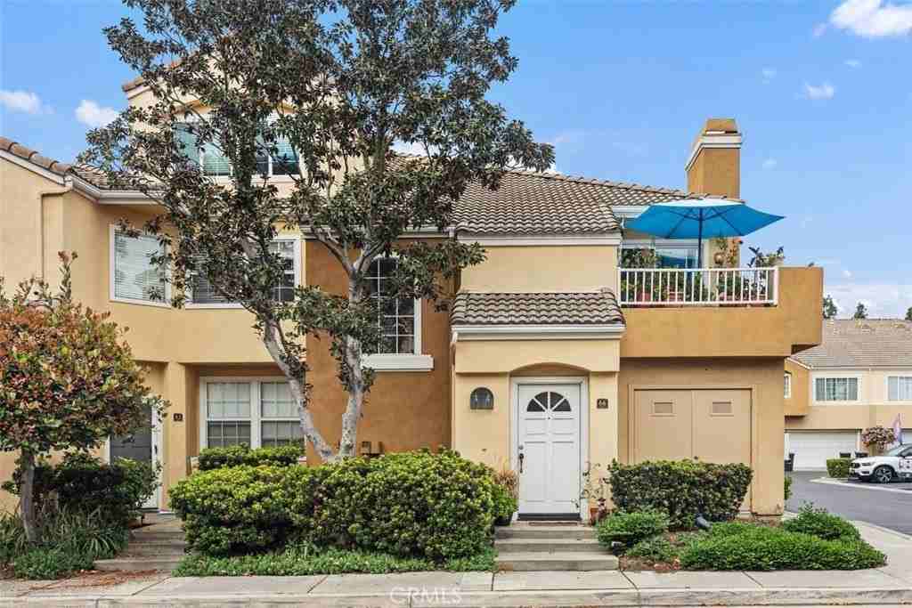 66 Sandcastle - Photo 4 of 34