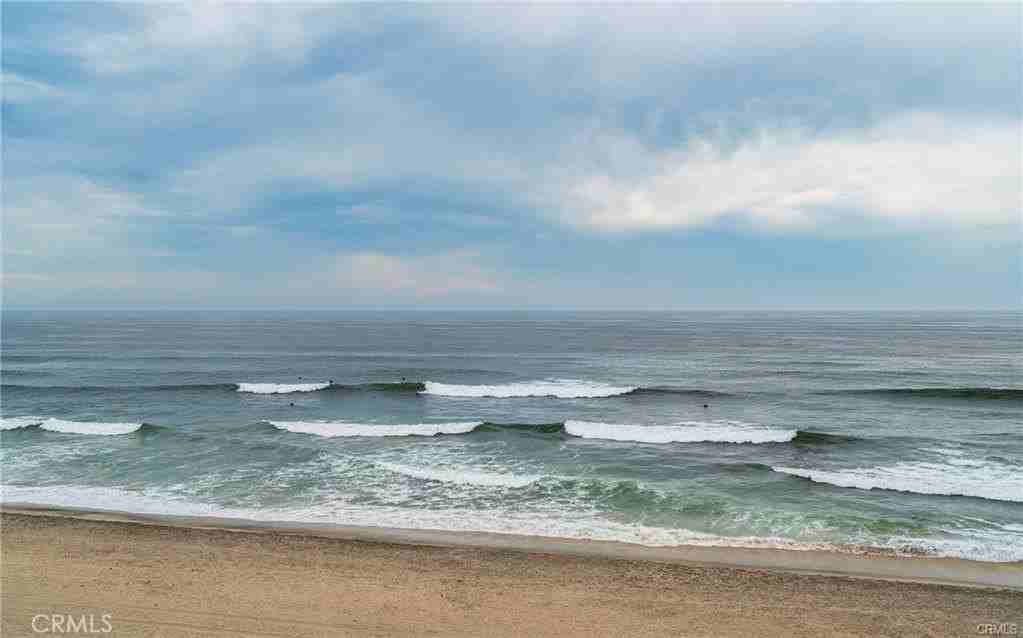 140 Acacia Ave #11 - Photo 2 of 12