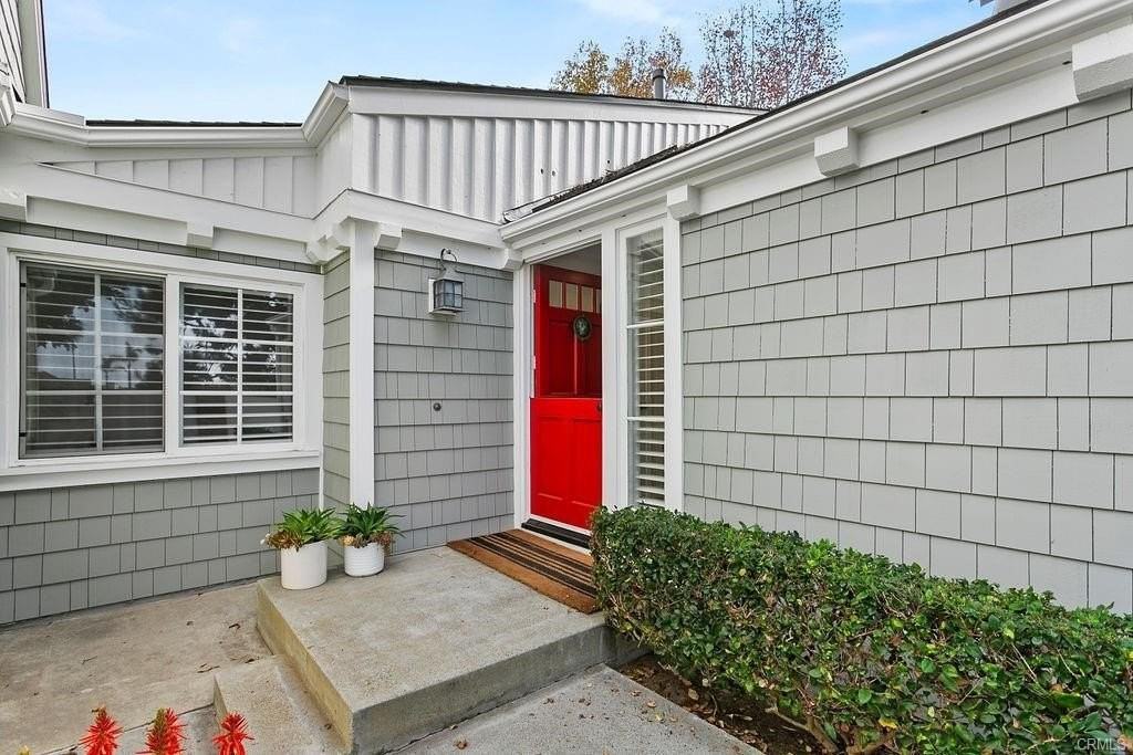 33895 Cape Cv - Photo 3 of 27