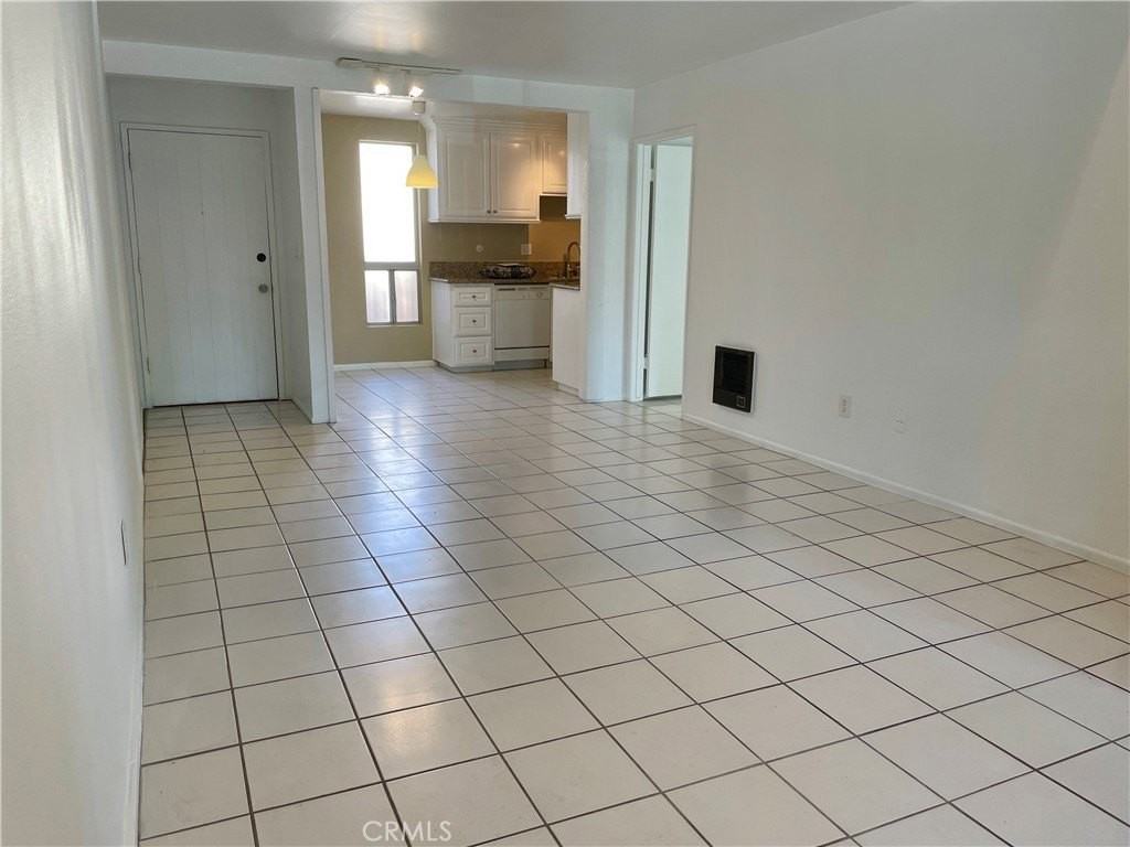 1000 W Macarthur Blvd #87 - Photo 4 of 37