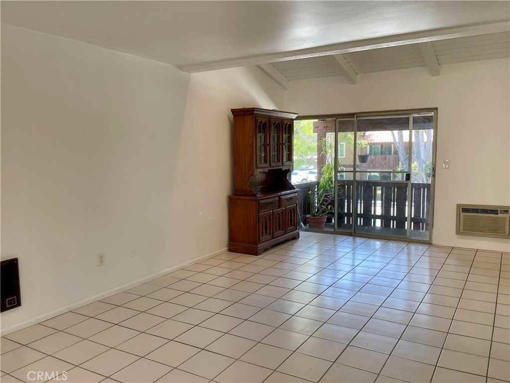 1000 W Macarthur Blvd #87 - Photo 6 of 37