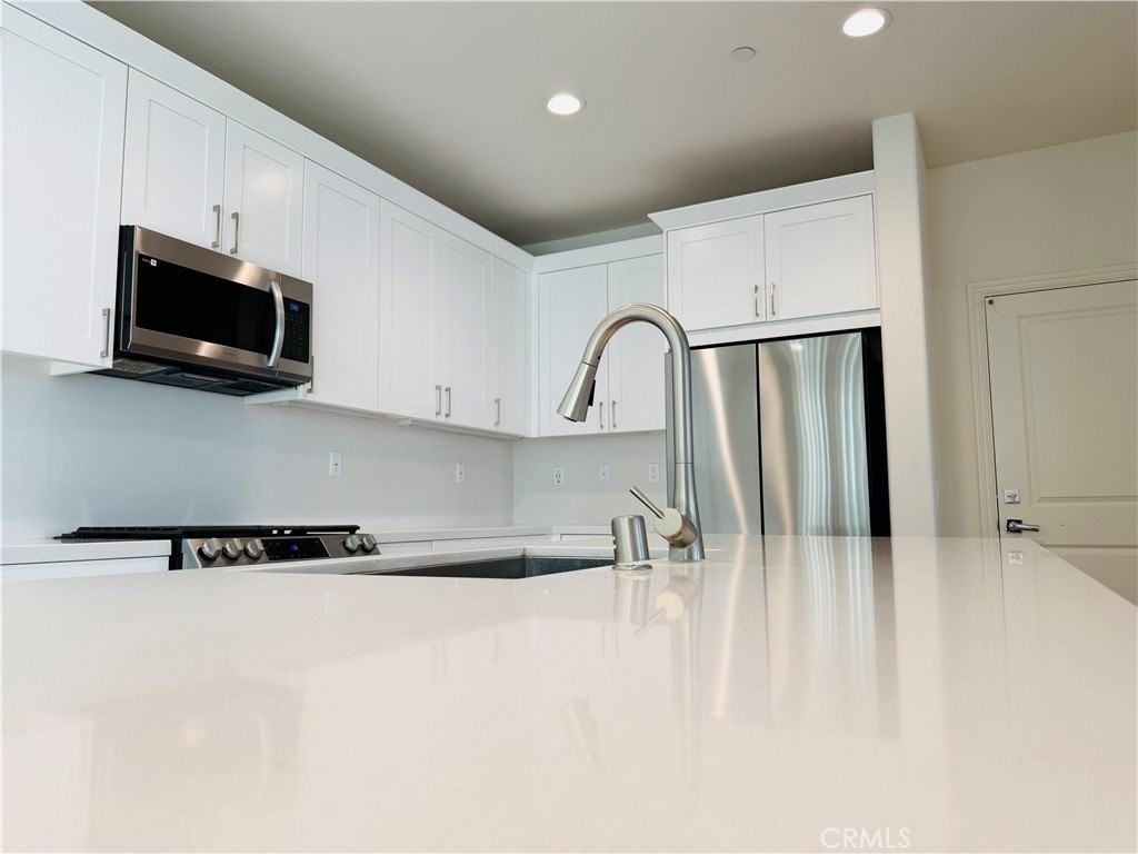 11706 Citra Cir - Photo 4 of 25