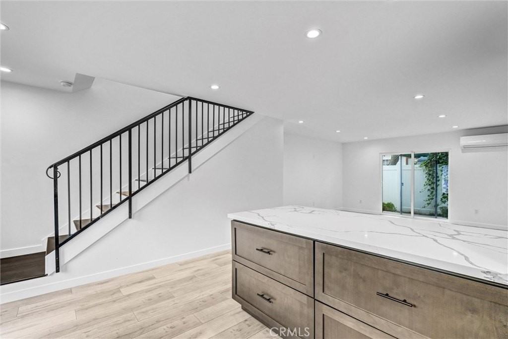 22022 Buena Ventura St - Photo 4 of 18