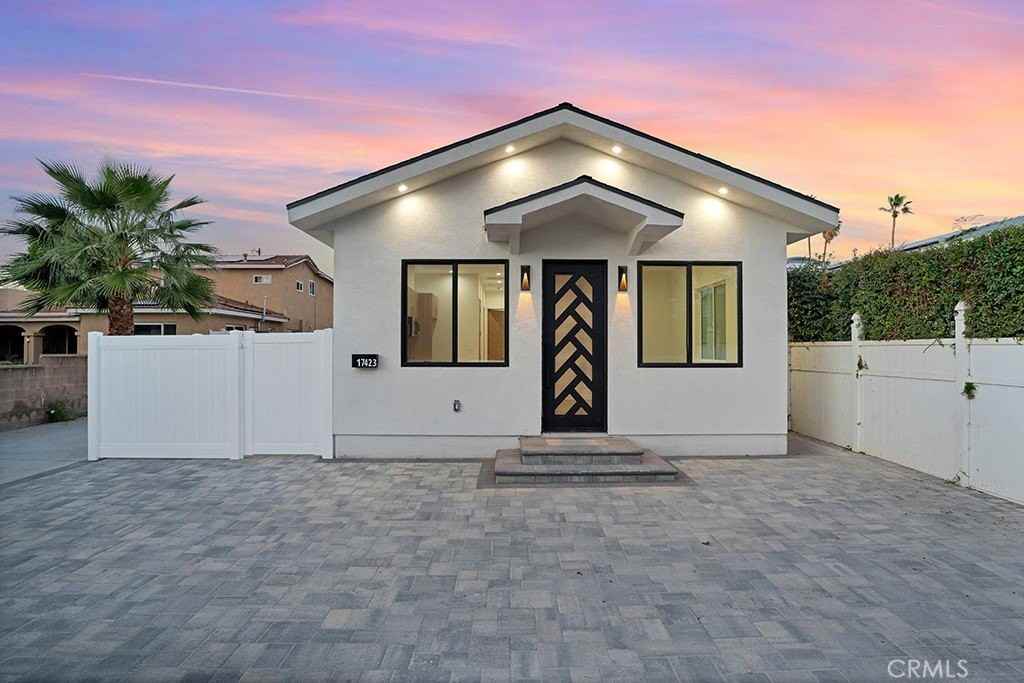 17425 Los Alimos St #17423 - Photo 2 of 31