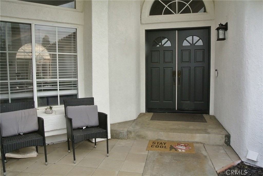 27702 Bridlewood Dr - Photo 2 of 34