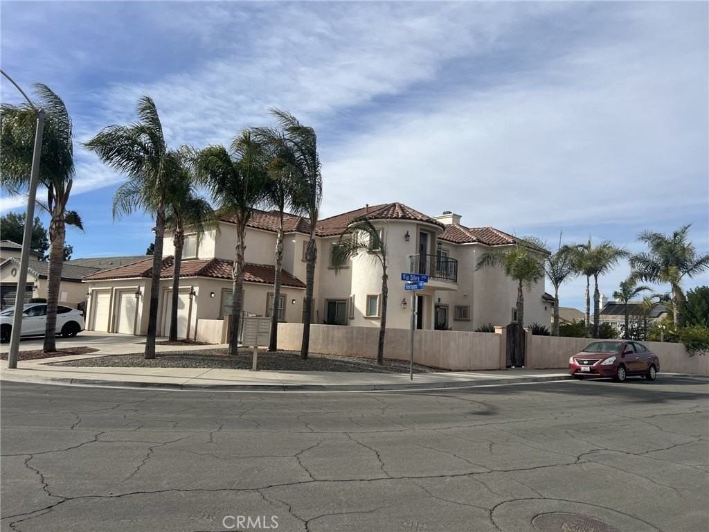 40351 Heirloom Ct - Photo 6 of 43