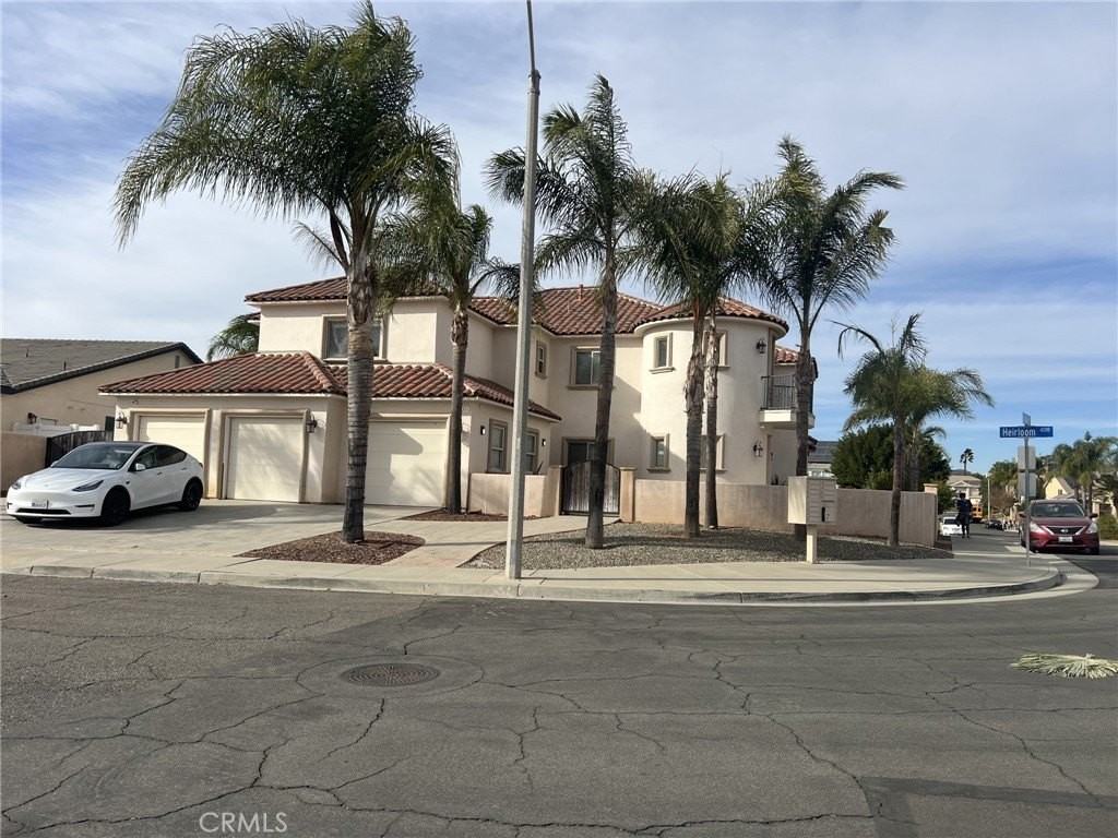 40351 Heirloom Ct - Photo 7 of 43