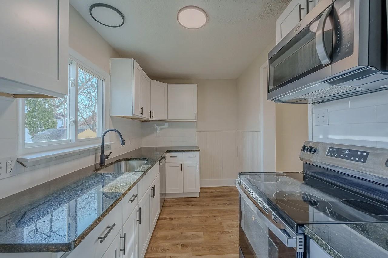 825 W Greene St #1 - Photo 5 of 9