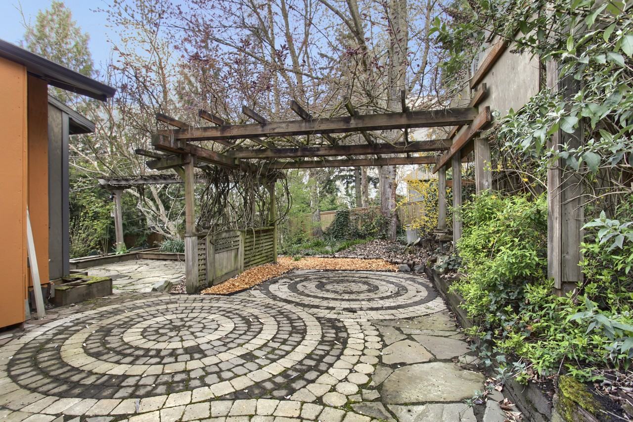 1707 Sw Binford Lake Pkwy #1 - Photo 4 of 33