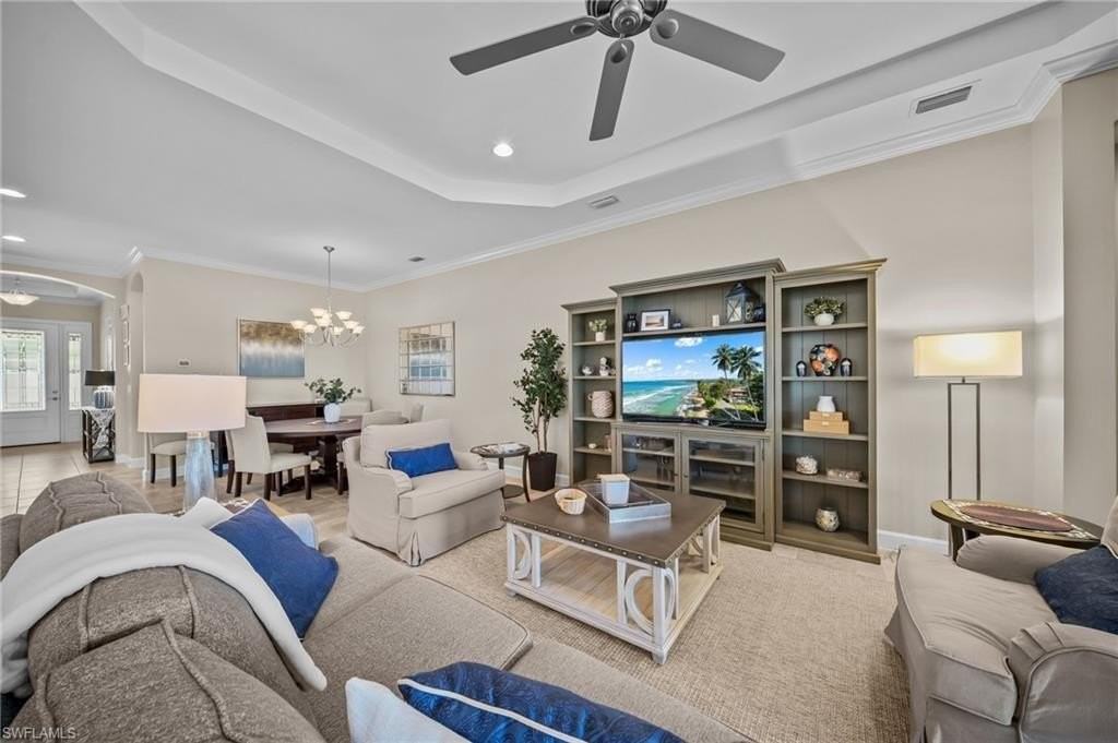 9361 Terresina Dr - Photo 5 of 43