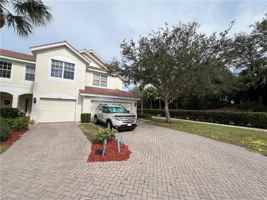 featured image of 884 Hampton Cir #159