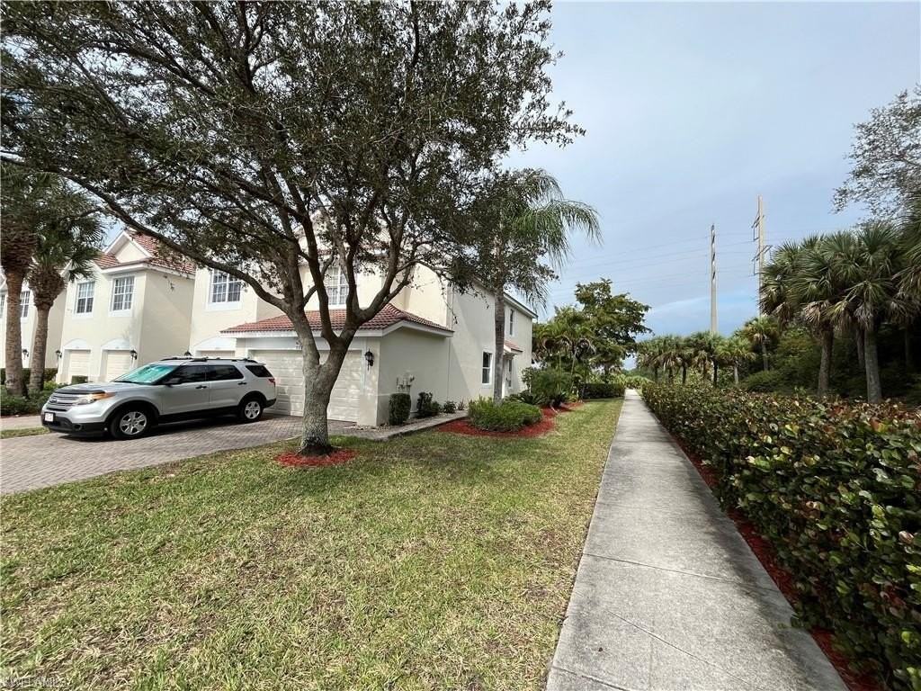 884 Hampton Cir Unit 159 - Photo 3 of 29