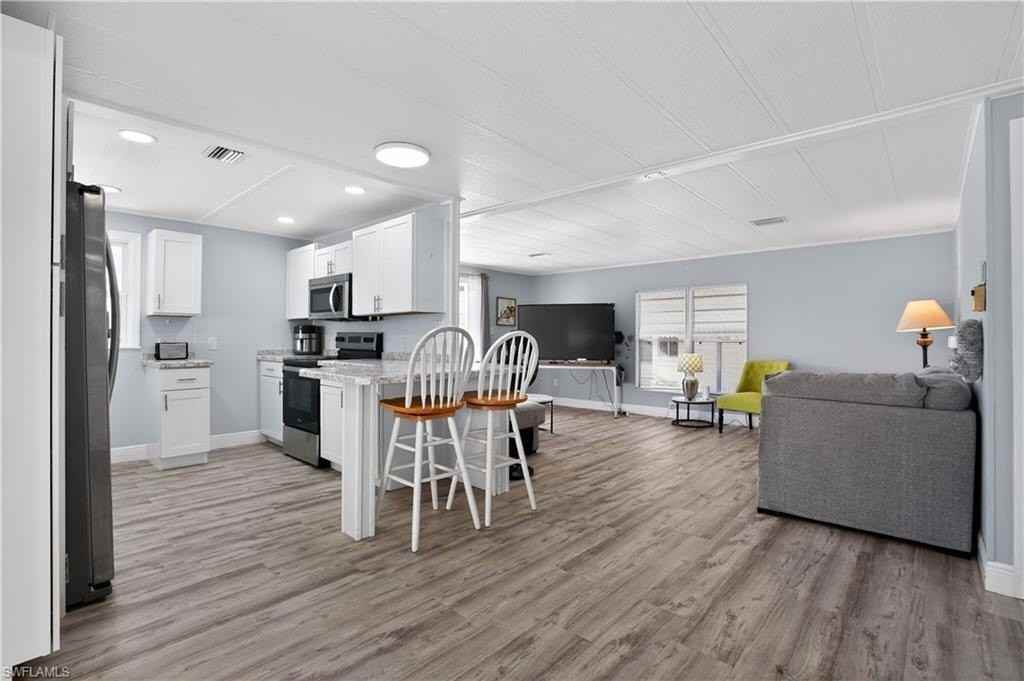 125 Kim Dr Unit 125 - Photo 7 of 15