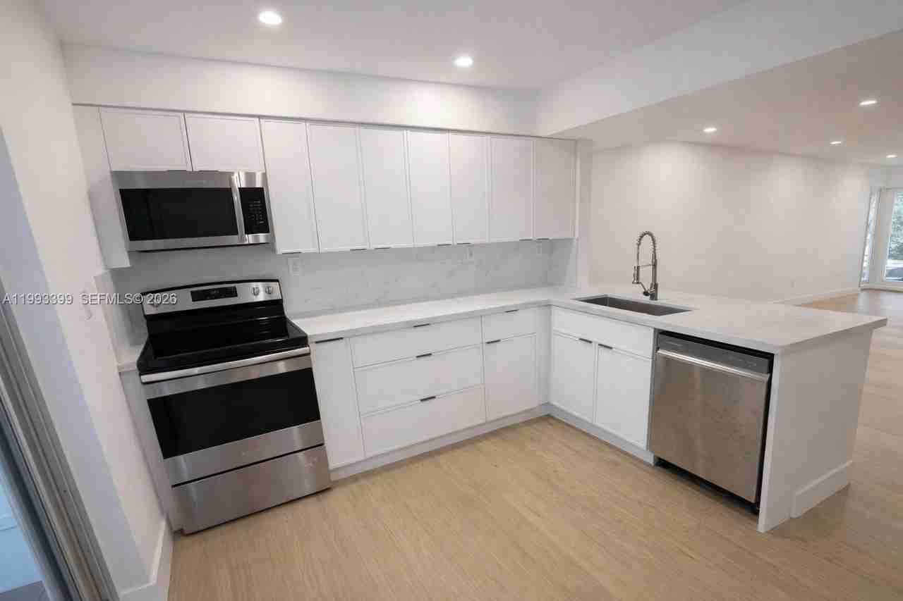 Michigan Ave - Photo 6 of 8