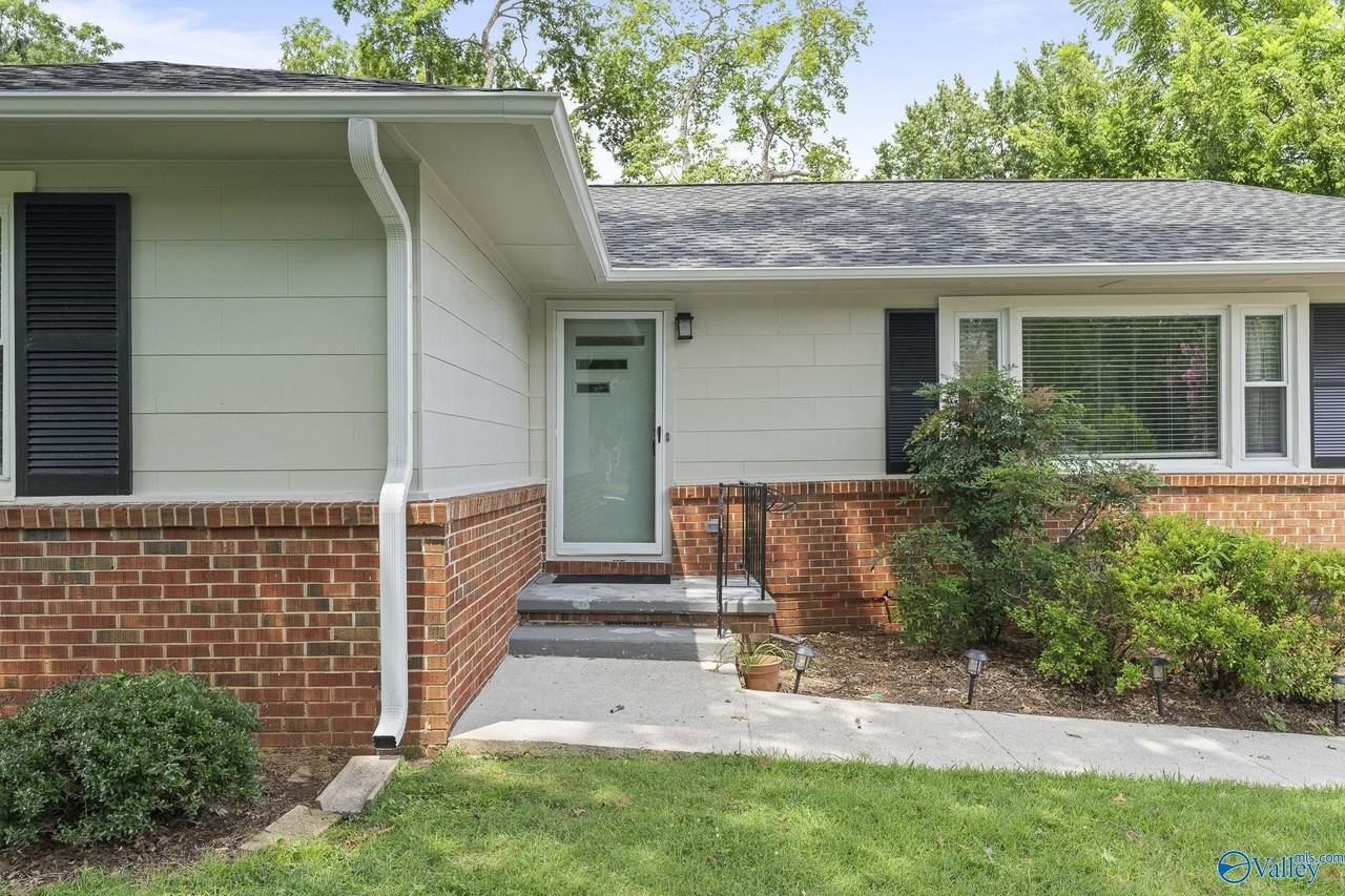 1508 Owens Dr Se - Photo 3 of 35