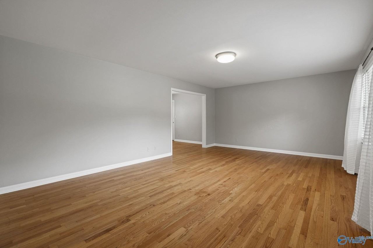 1508 Owens Dr Se - Photo 4 of 35