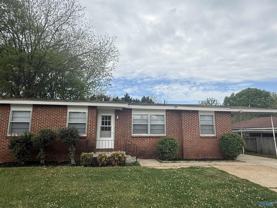 3218 Fairacres Rd Sw - Photo 1 of 1