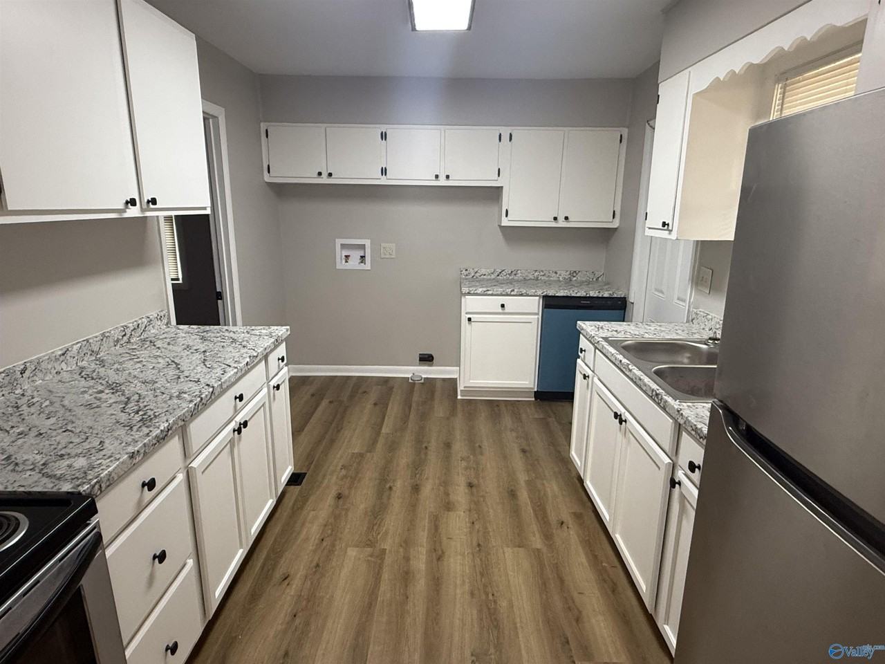 3218 Fairacres Rd Sw - Photo 5 of 13