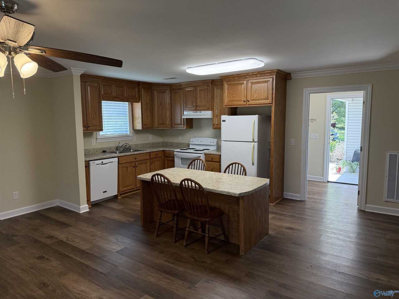 30222 Fort Hampton St - Photo 5 of 11