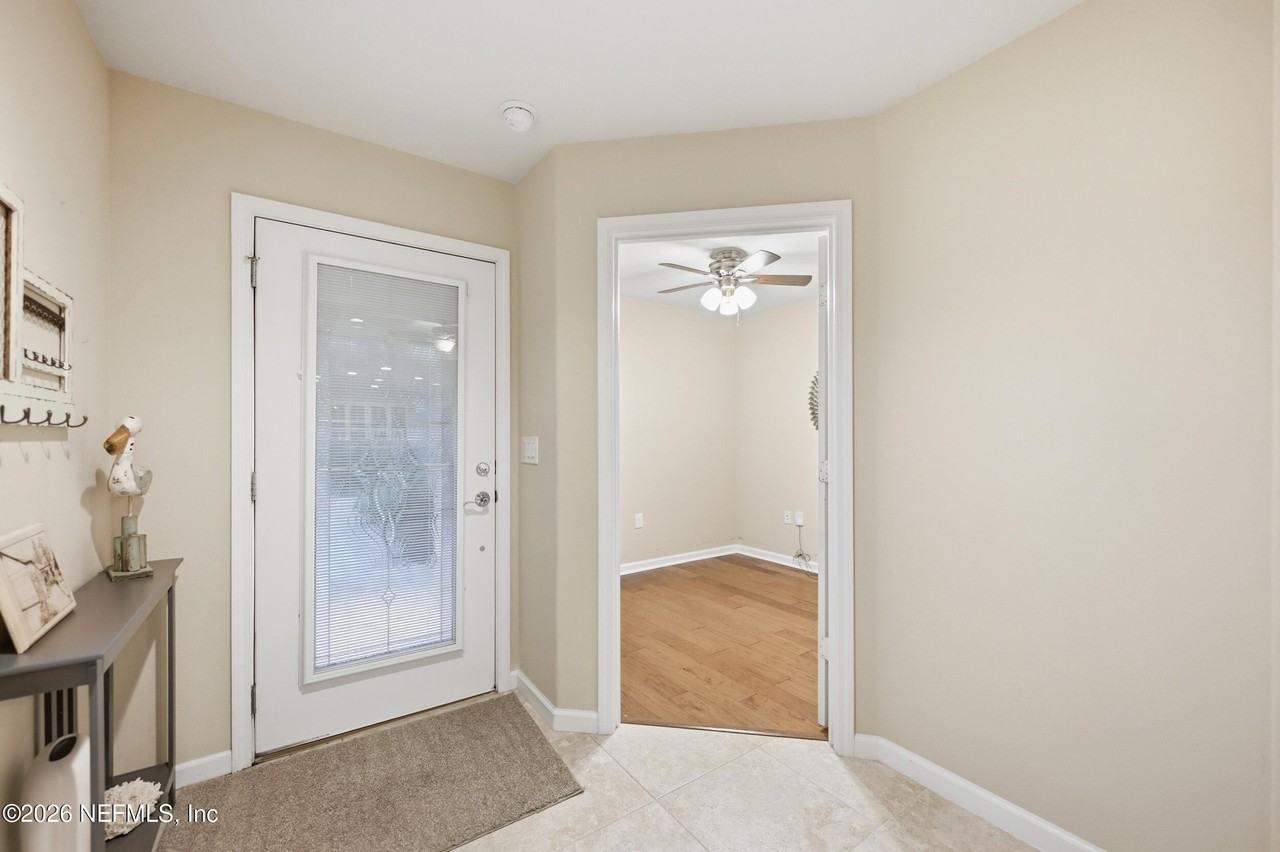 224 Hawks Harbor Rd - Photo 3 of 26