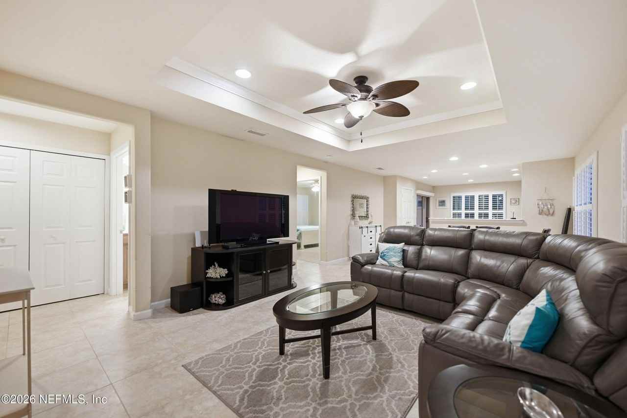 224 Hawks Harbor Rd - Photo 5 of 26