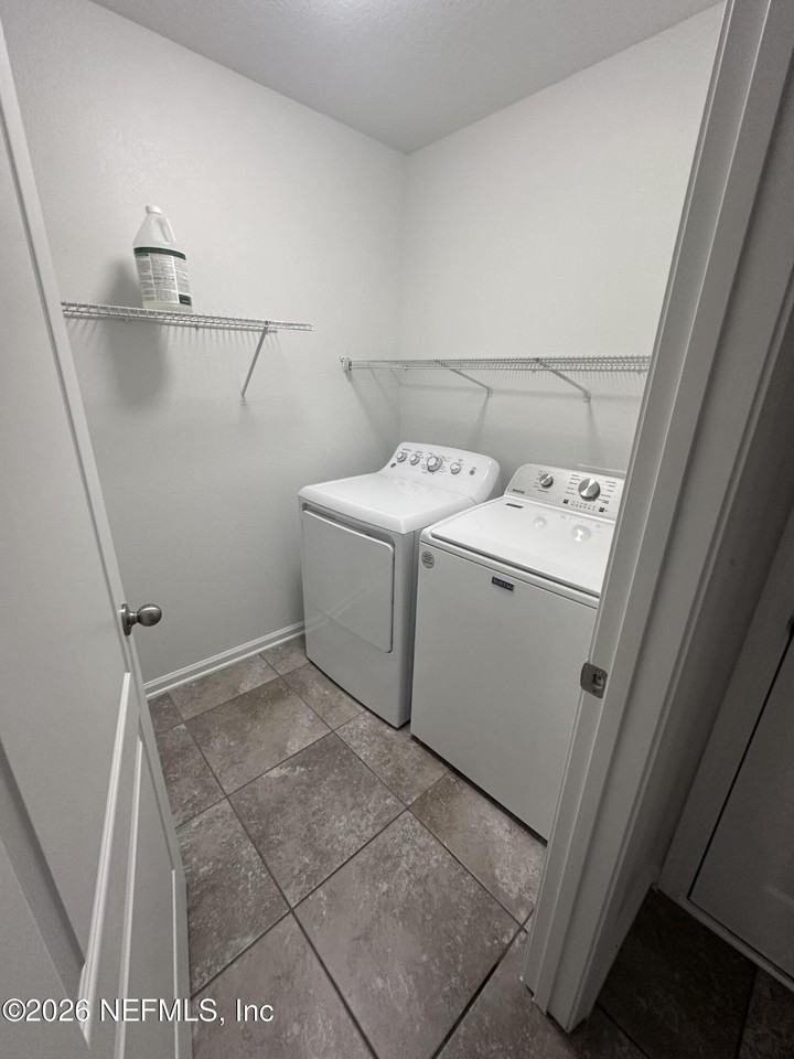 2720 Salt Lake Dr - Photo 5 of 12