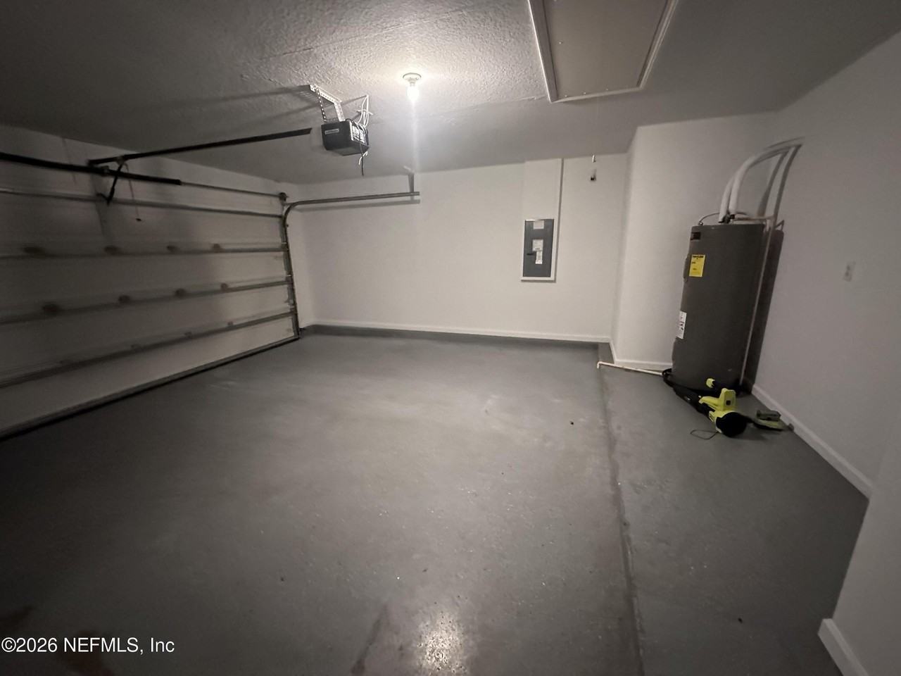 2720 Salt Lake Dr - Photo 7 of 12