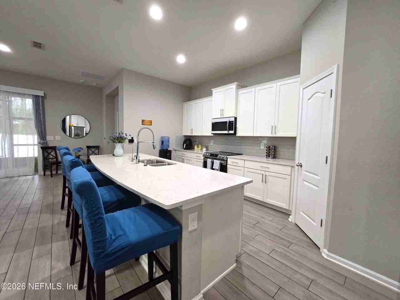 3196 Little Kern Ln - Photo 4 of 18