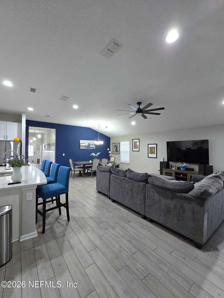 3196 Little Kern Ln - Photo 6 of 18