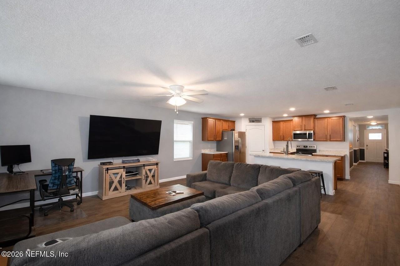 3554 Shiner Dr - Photo 6 of 23