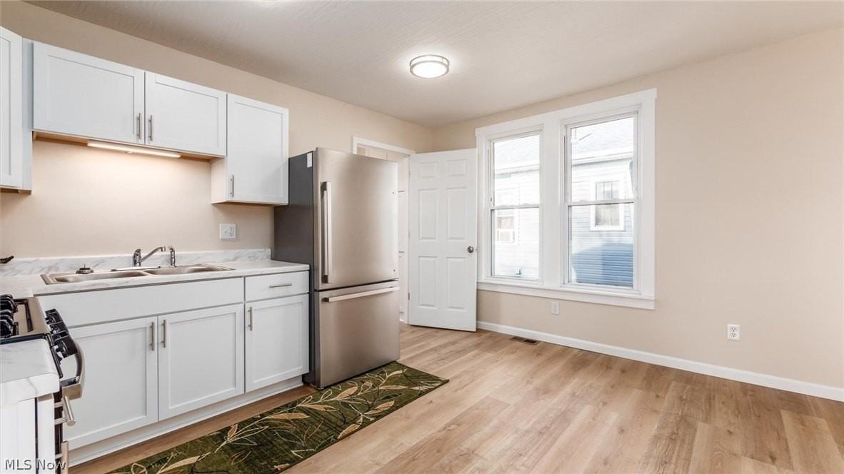 1535 Central Ave - Photo 5 of 14