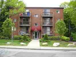 featured image of 49 Sumner St #3