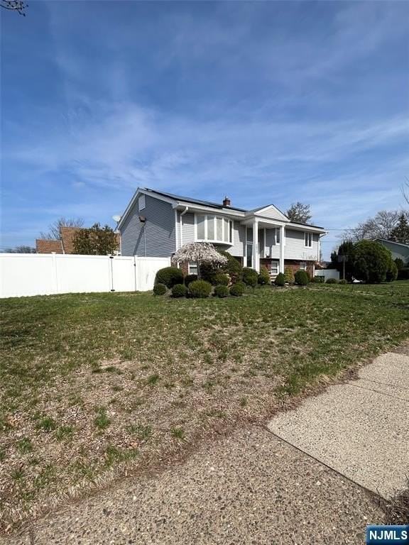 171 Truman Ter - Photo 3 of 13