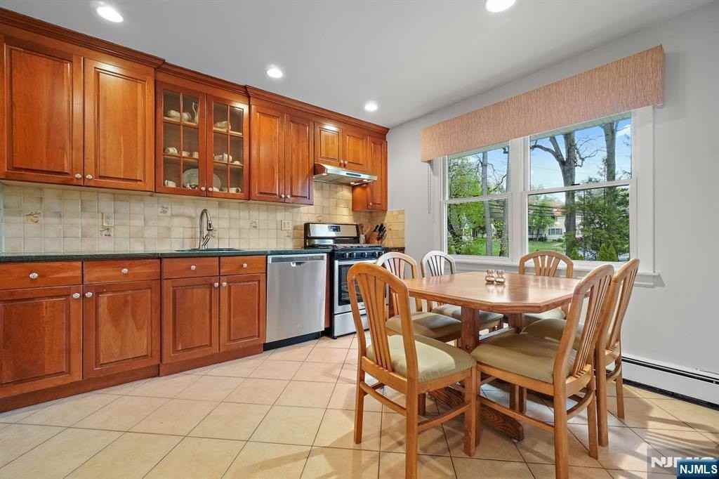 171 Hickory Ave - Photo 2 of 30