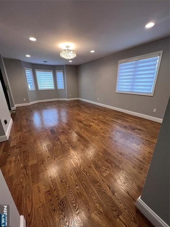 114 Grove Ave - Photo 6 of 12