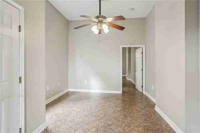 747 S Genois St - Photo 4 of 12