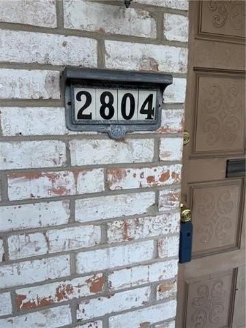 2804 Lexington Dr - Photo 2 of 14