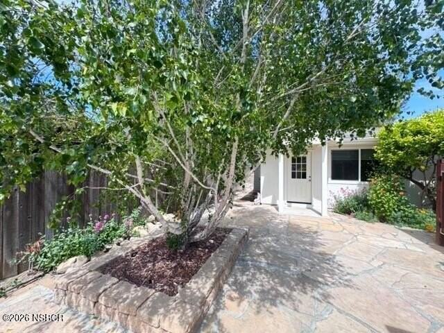 2077 Rebild Dr - Photo 2 of 16