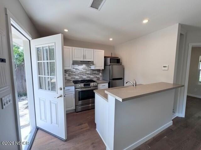 2077 Rebild Dr - Photo 4 of 16