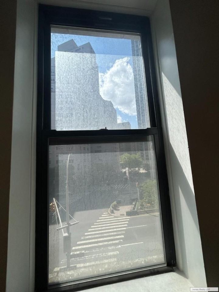 2020 Broadway - Photo 3 of 10