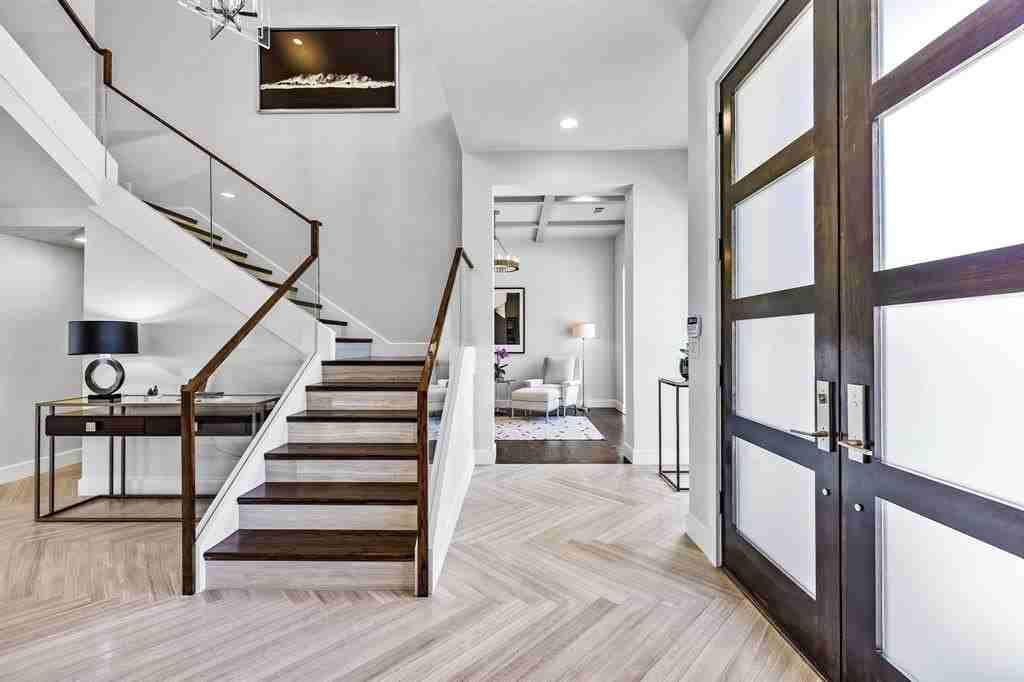 6523 Northwood Rd - Photo 2 of 25