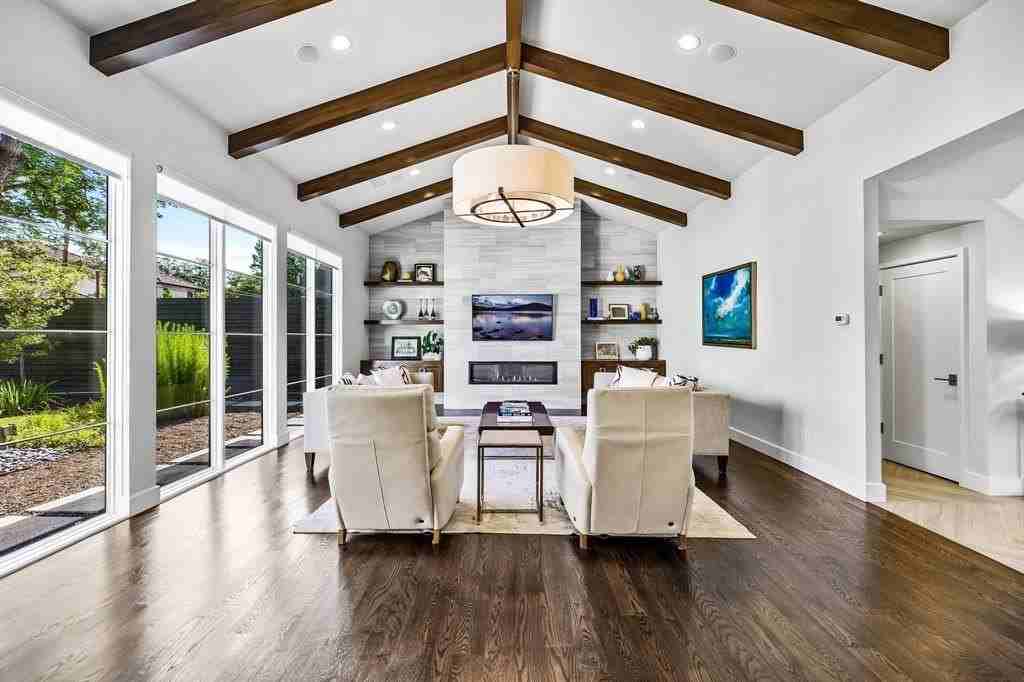 6523 Northwood Rd - Photo 6 of 25