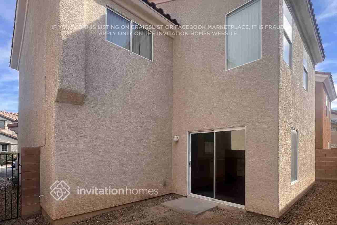 701 Jewel Tower St - Photo 4 of 5