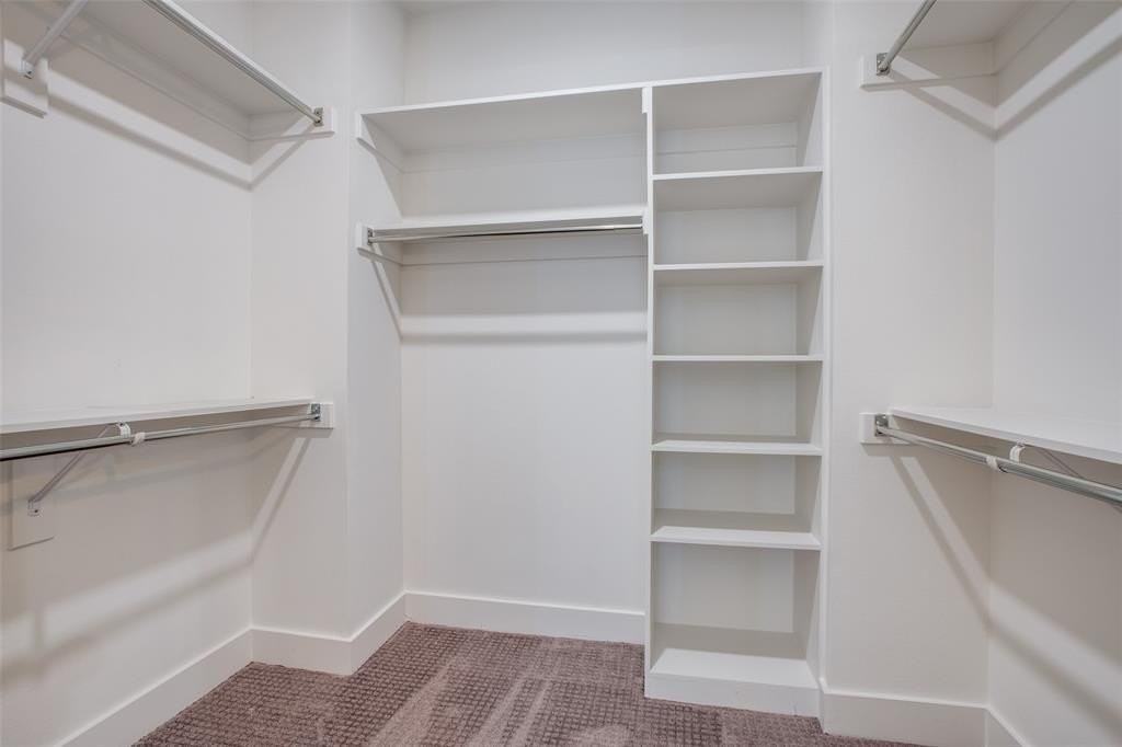 4426 Cabell Dr #1202 - Photo 6 of 12