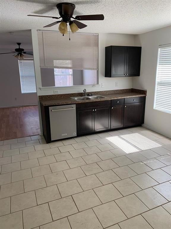 2701 Woodlake Pkwy - Photo 7 of 17