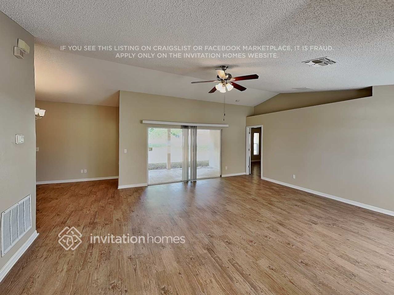 2211 Lake Pointe Cir - Photo 2 of 16