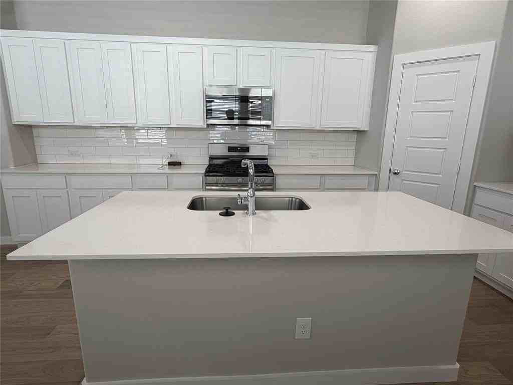 517 River Ridge Dr - Photo 2 of 14