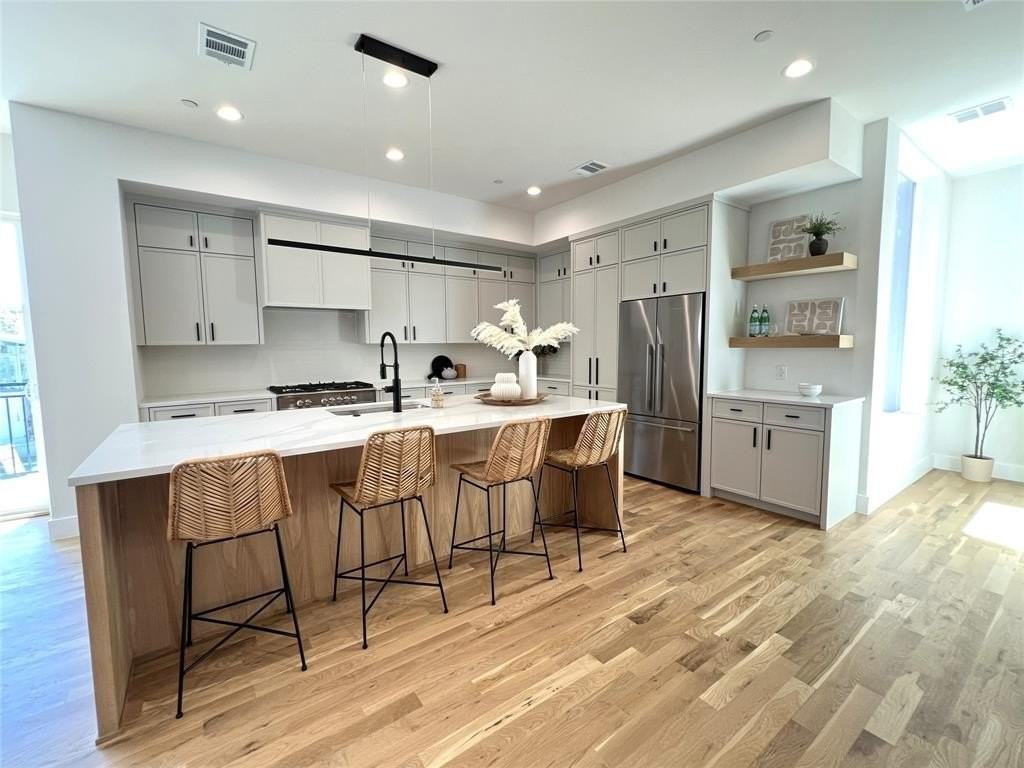 4330 Dickason Ave #101 - Photo 5 of 29