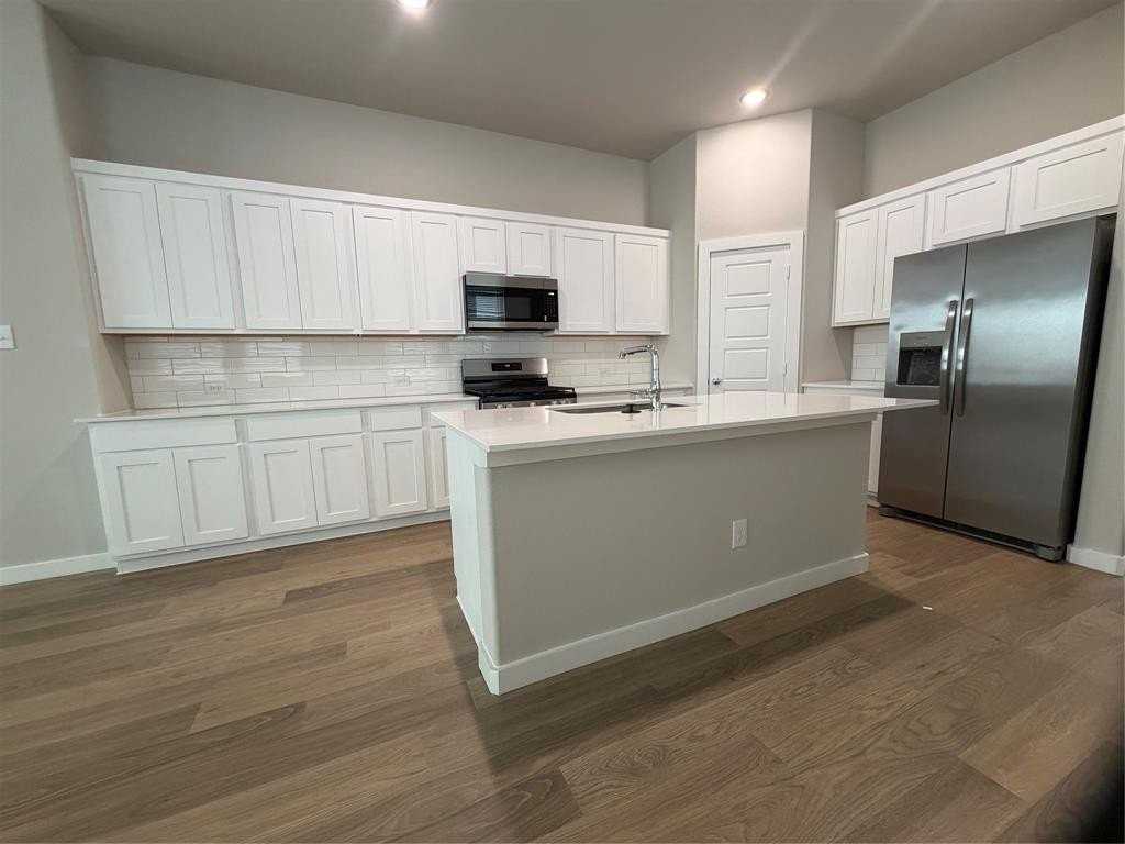 307 Green Gables Dr - Photo 2 of 14